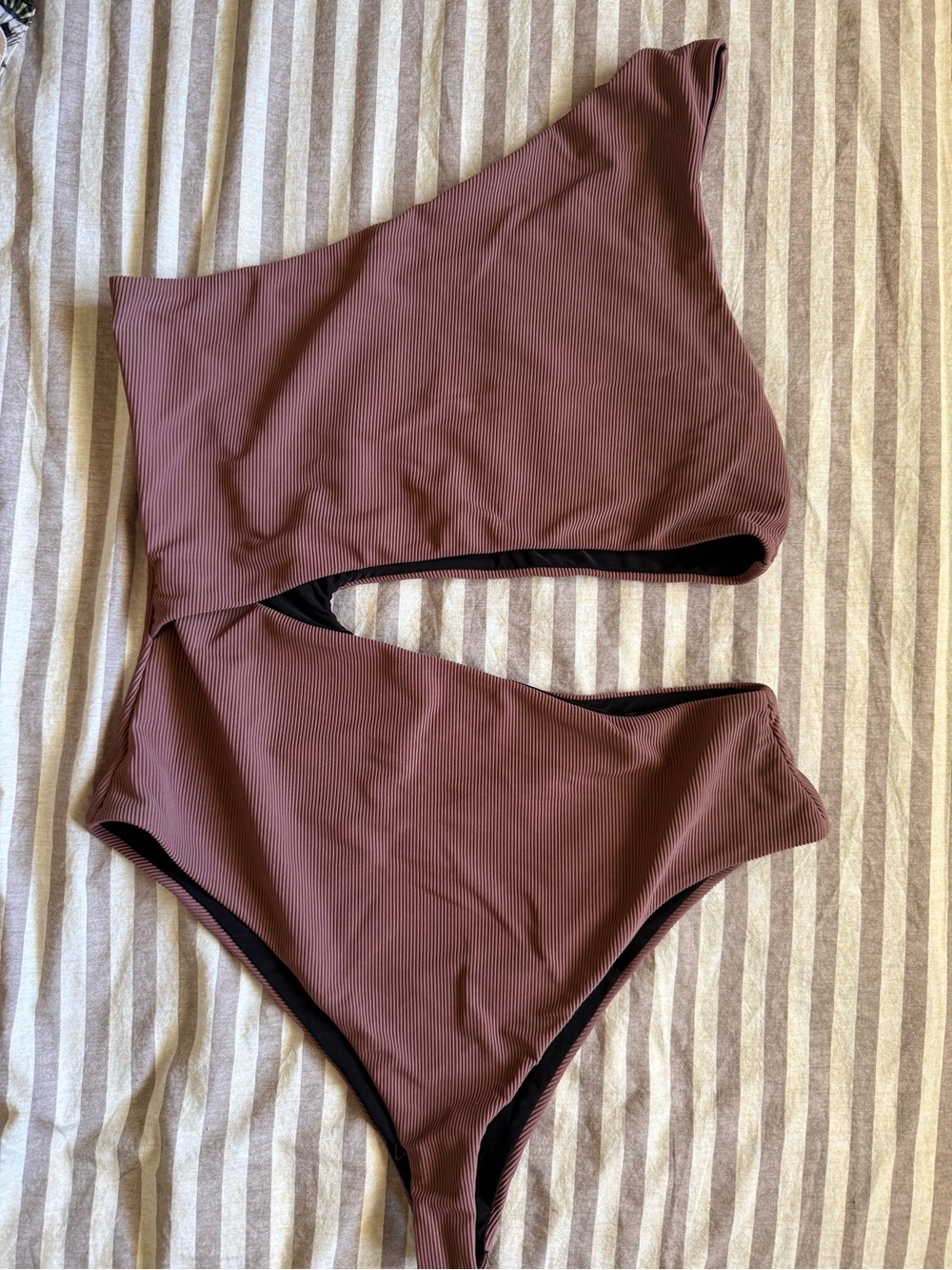 Beach Riot Celine Ribbed One-Piece Swimsuit!! - Picture 3 of 4